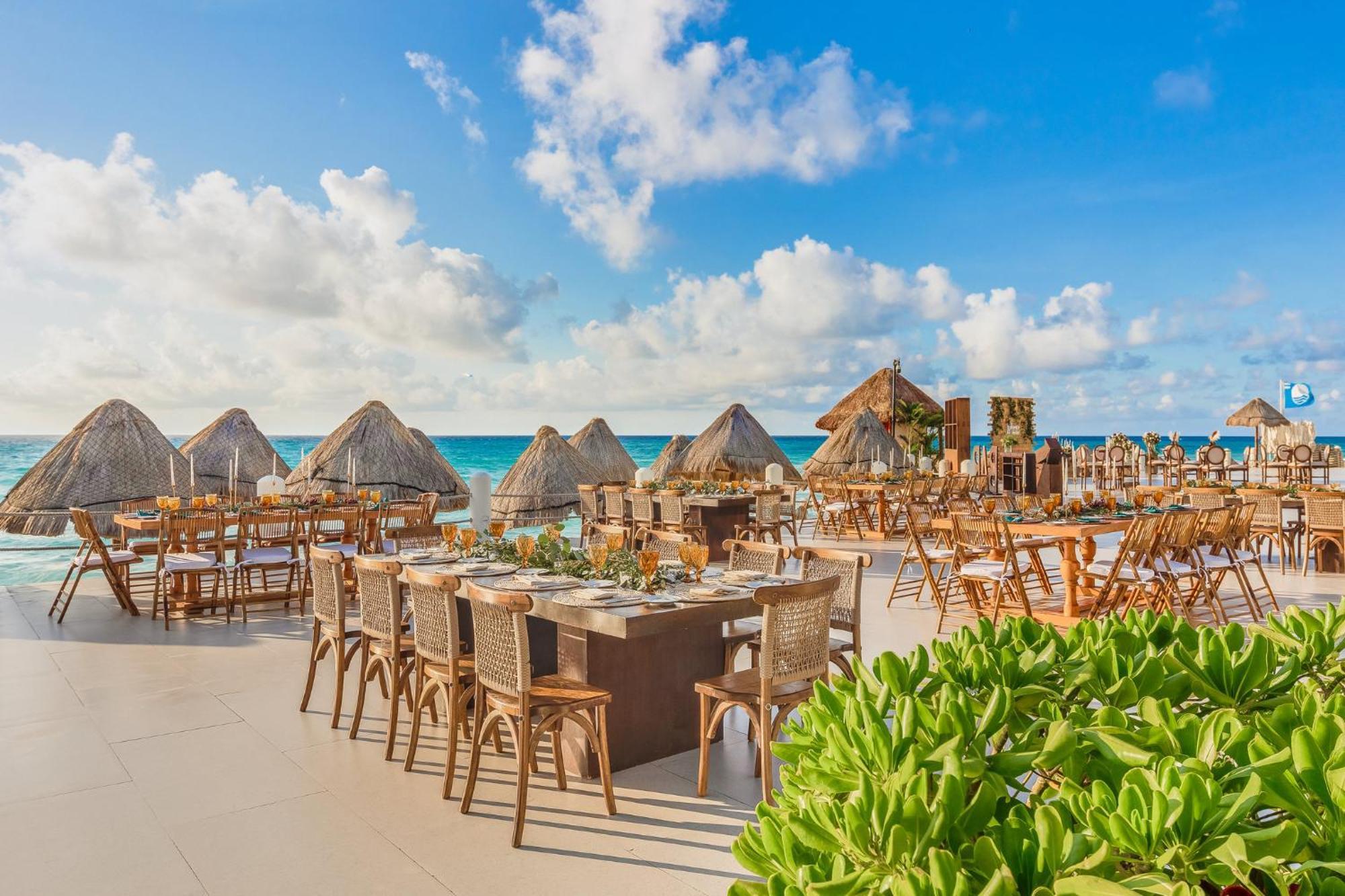 Fiesta Americana Condesa Cancún Eksteriør billede The beach at the resort